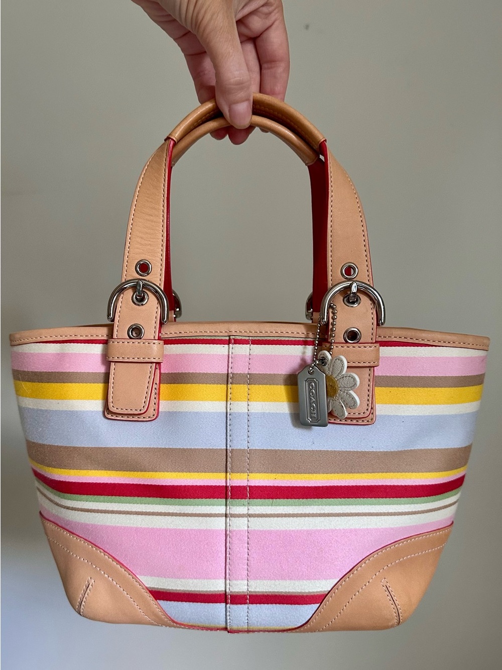 Y2K Vintage Mini Coach Hampton 4434
Striped Multicolor Canvas Tan Leather Trim